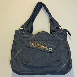 NEW Bench bag with zipper.